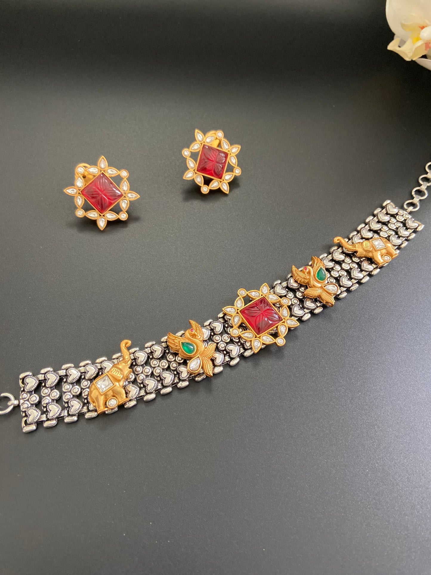 Two Toned Glimmer Choker Set