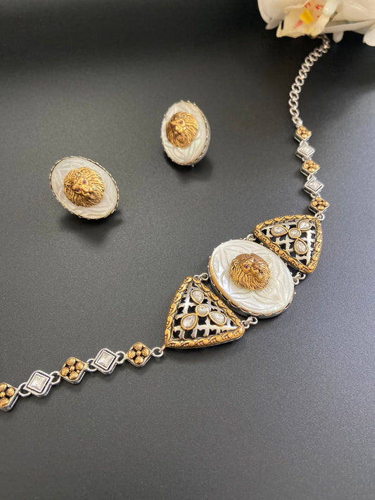 Lion Motif Choker Set