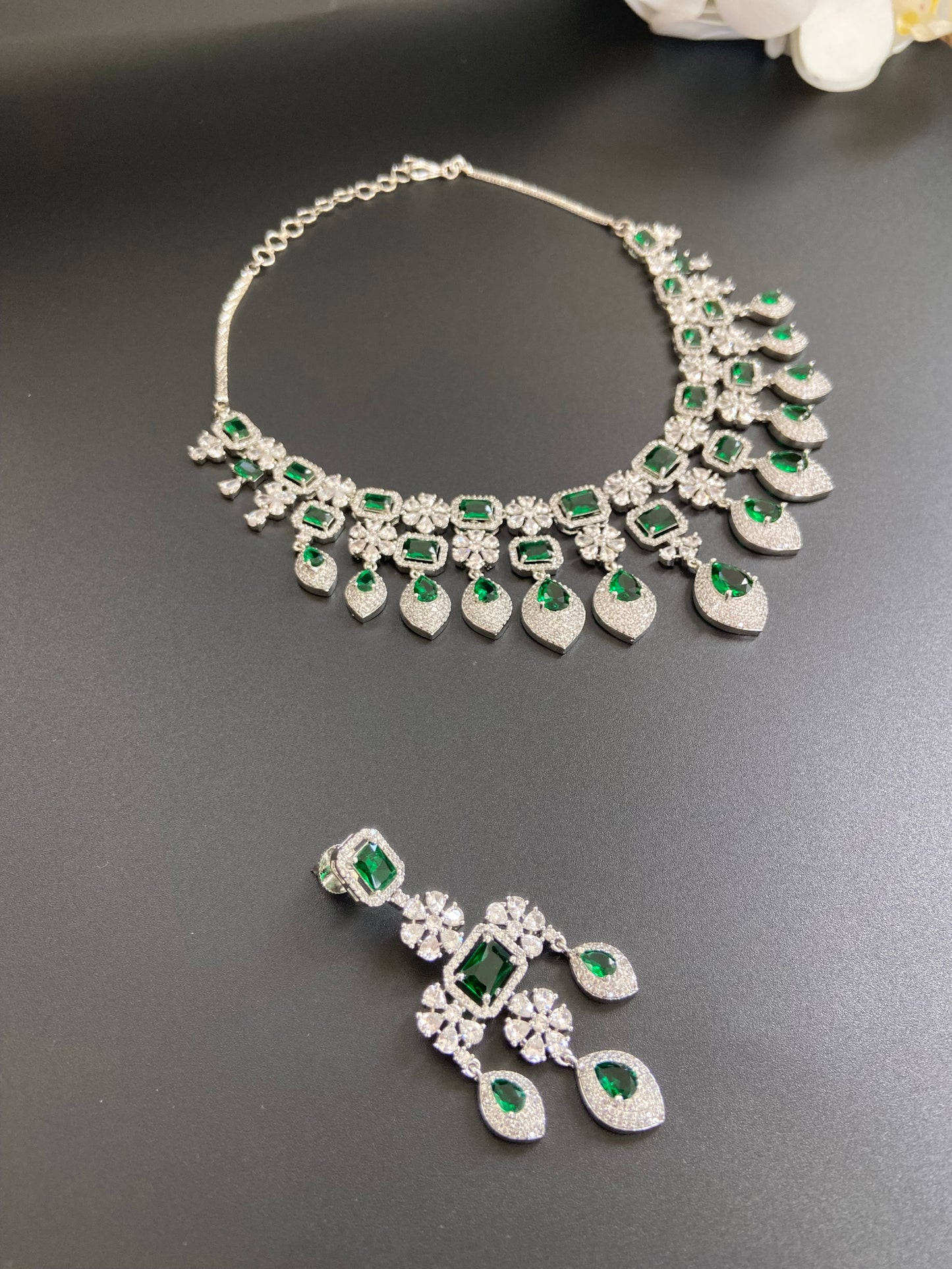 Contemporary Green Set