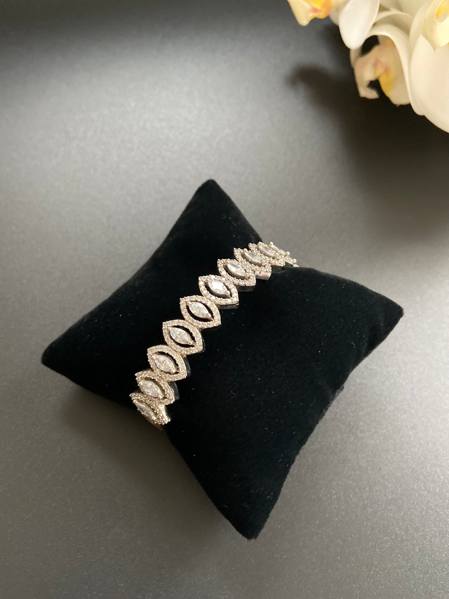 Chic Victorian Bangle