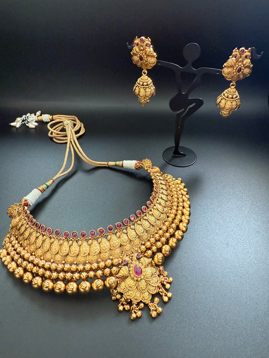 Heritage Choker Set
