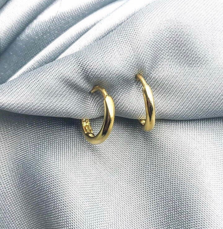 plain gold hoop earrings statement piece accessory jewelry trendy teenagers