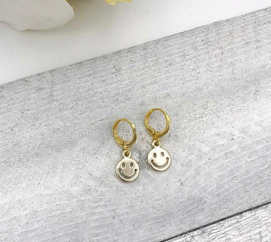 smiley earrings huggies trendy jewelry for teenagers