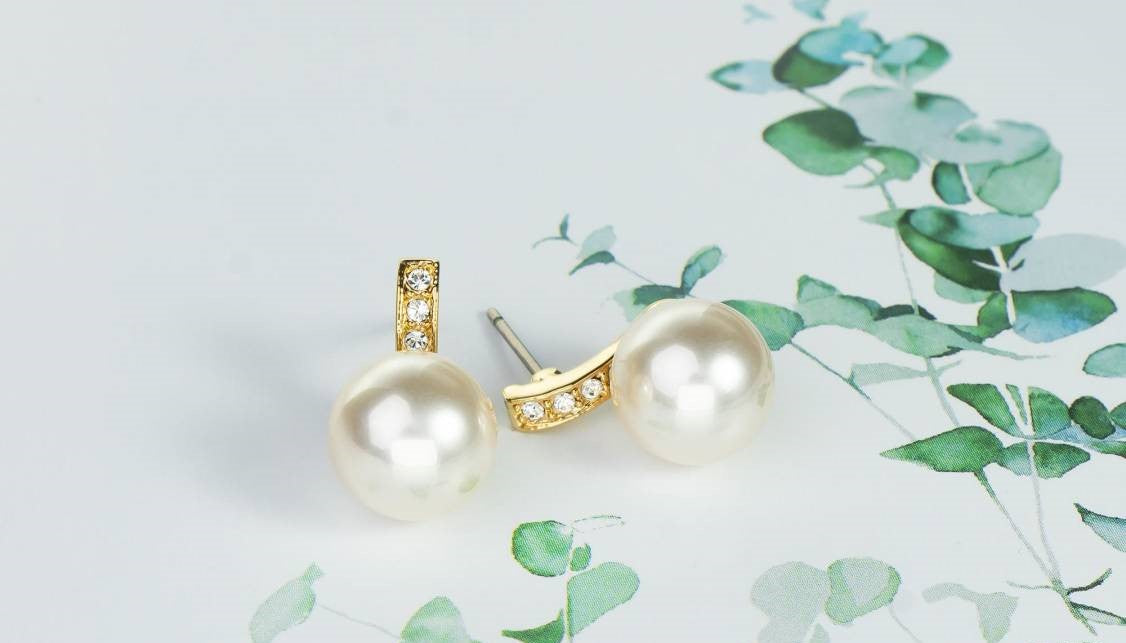 Pearls Crystals Earrings by Vibgyor