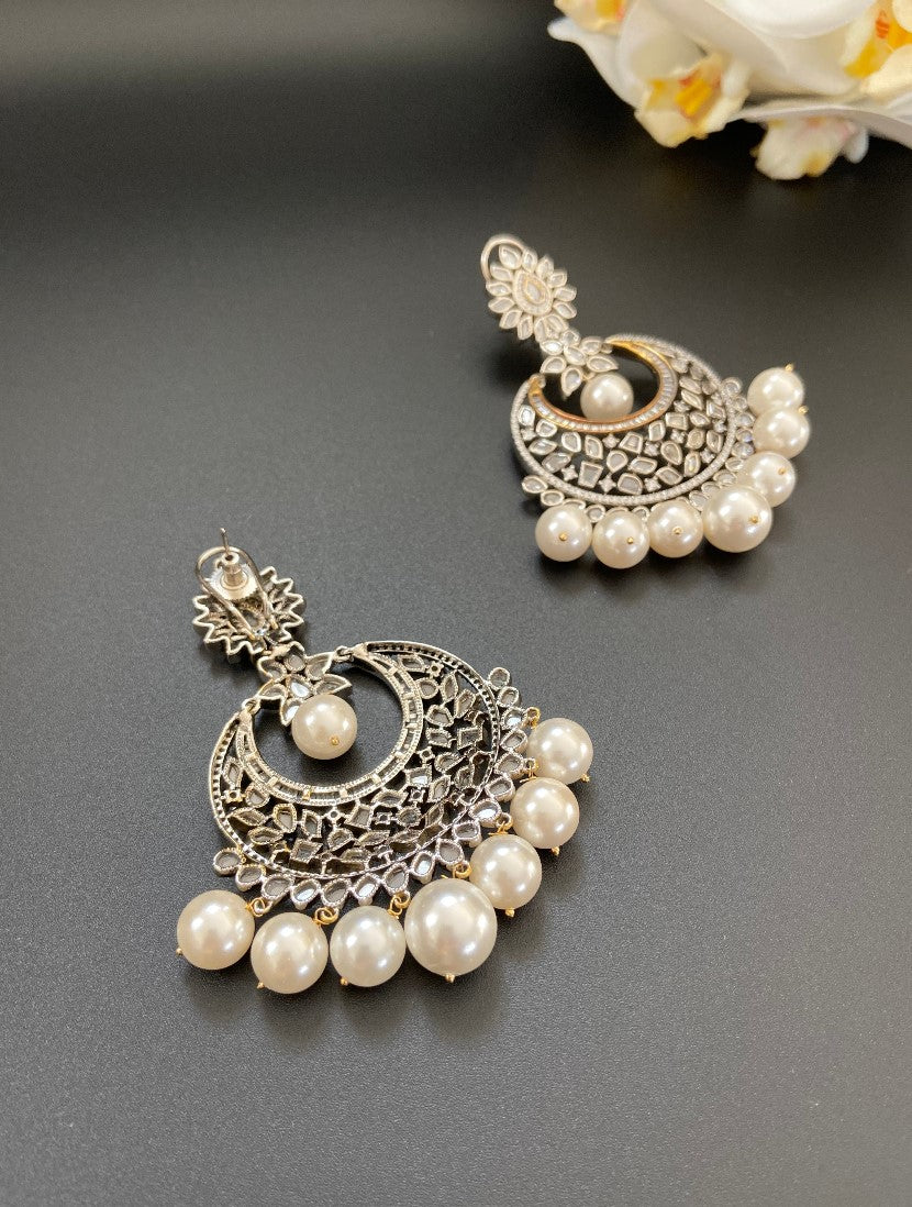 Pearly Victorian Chandbalis