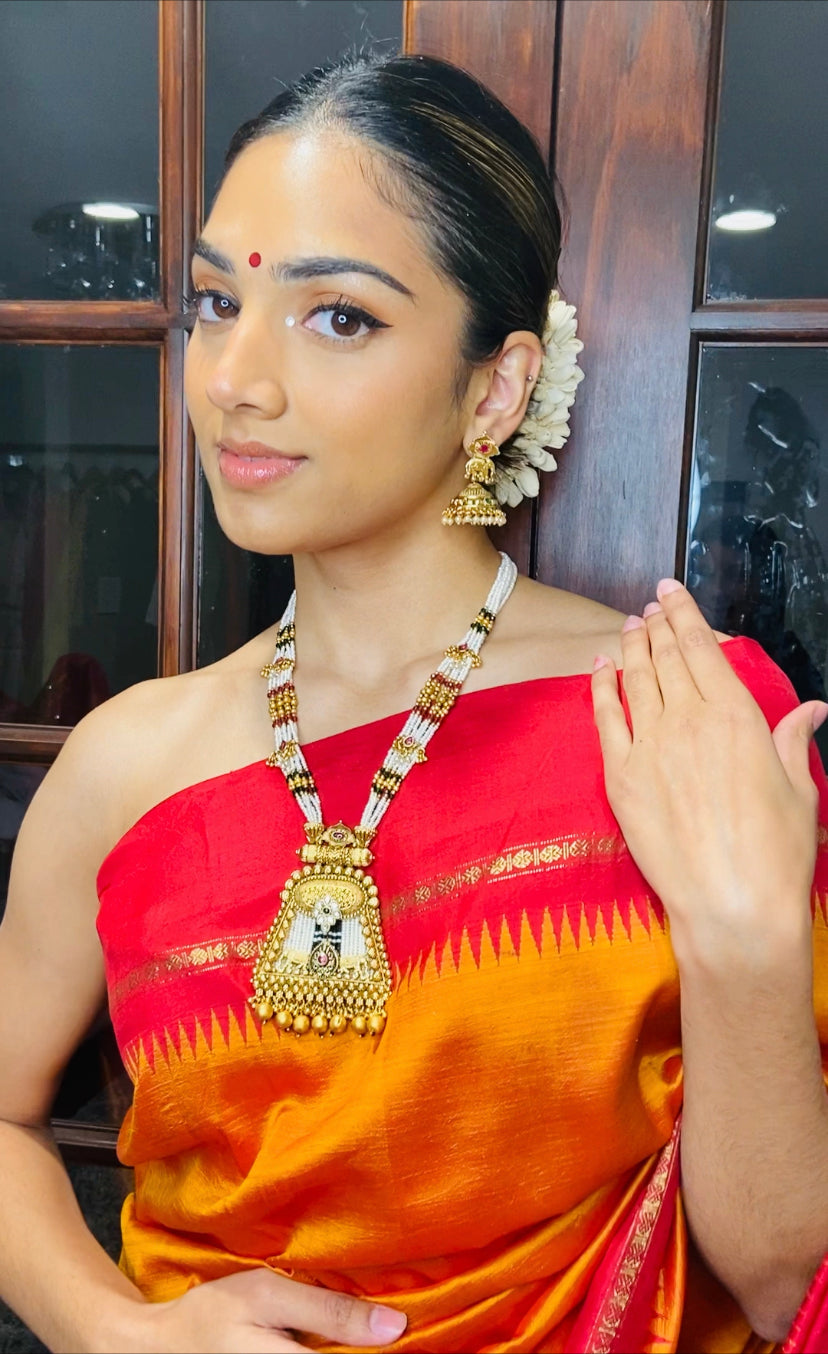 Classic Necklace Set