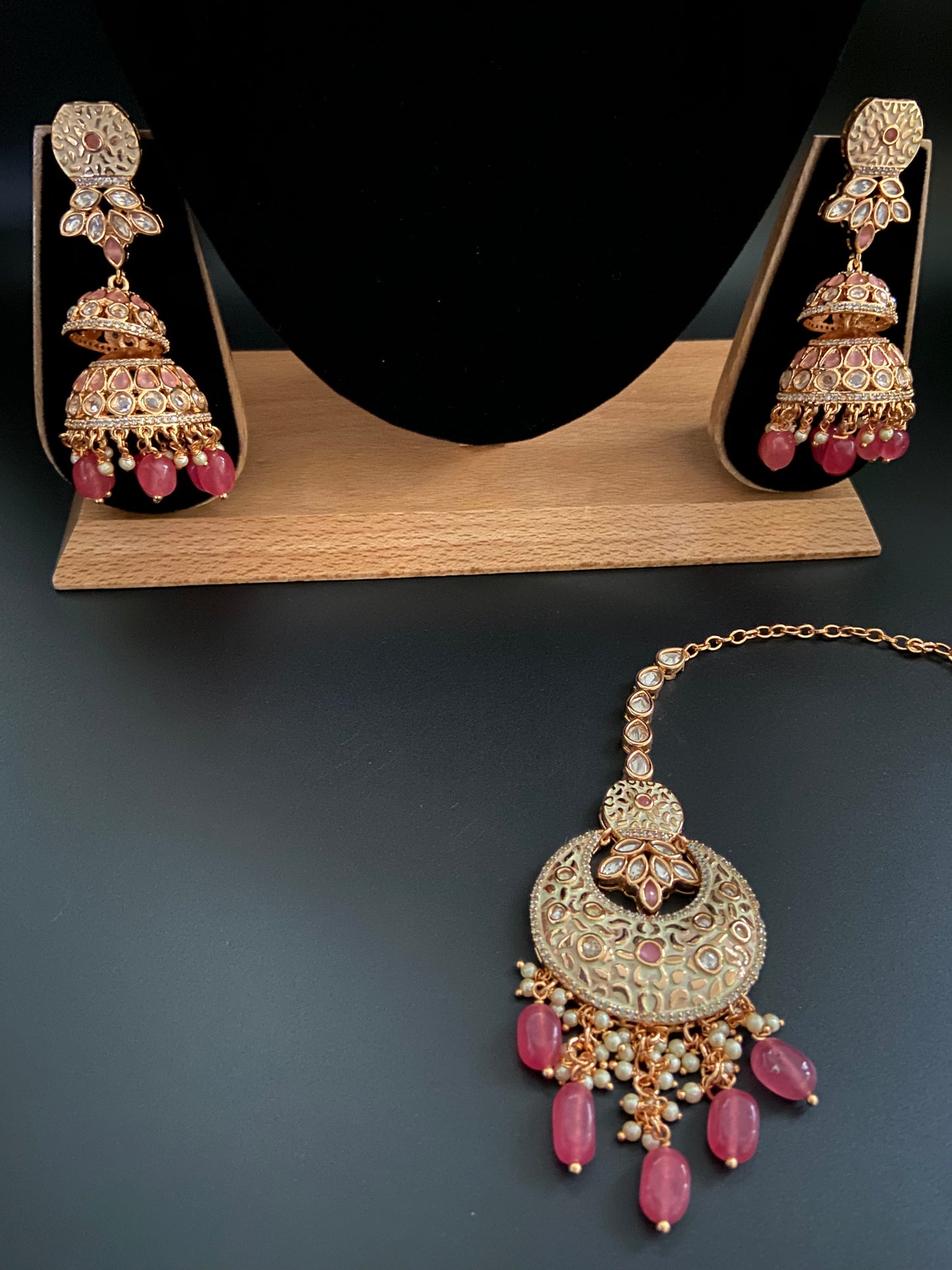 Symphony Kundan Necklace Set