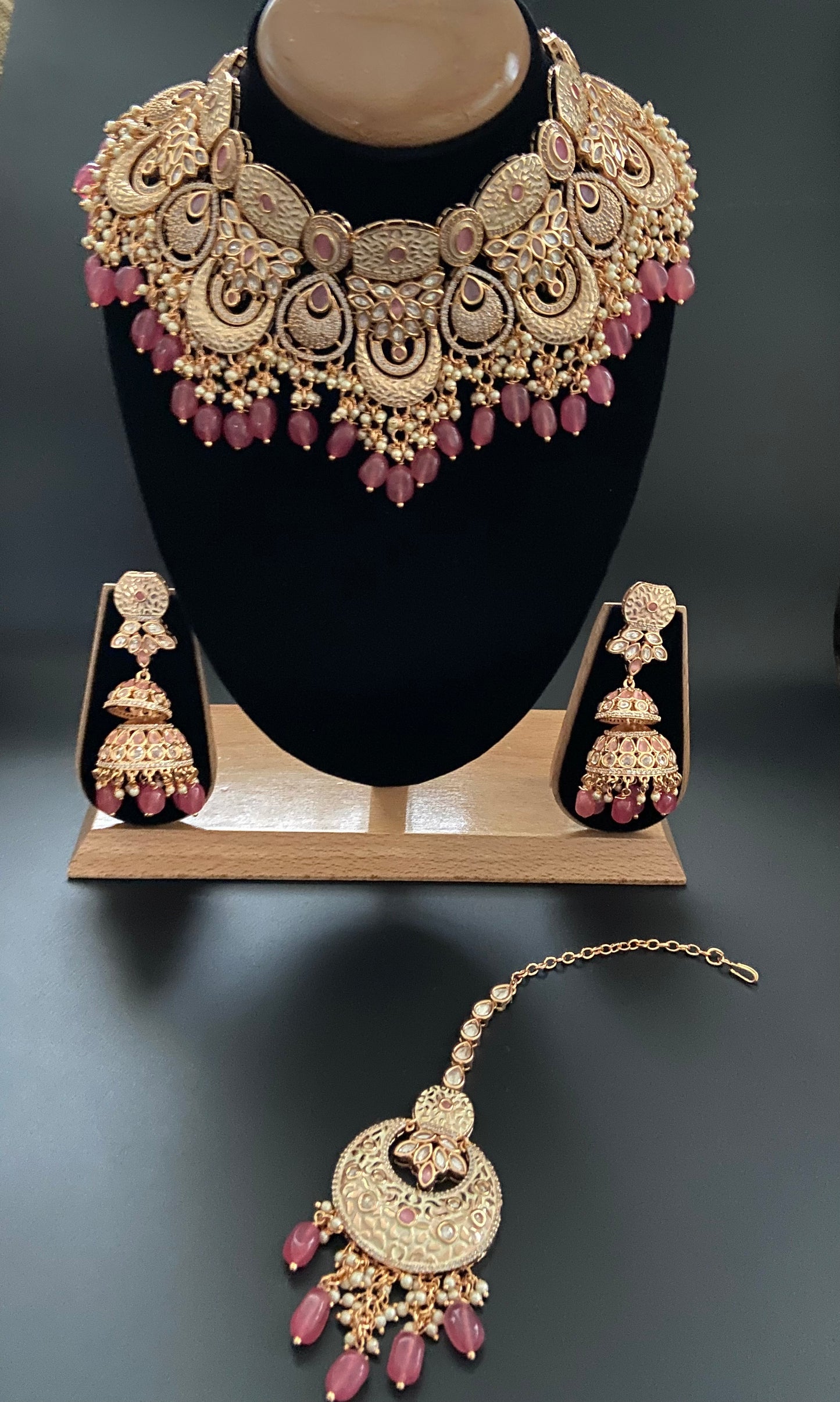 Symphony Kundan Necklace Set