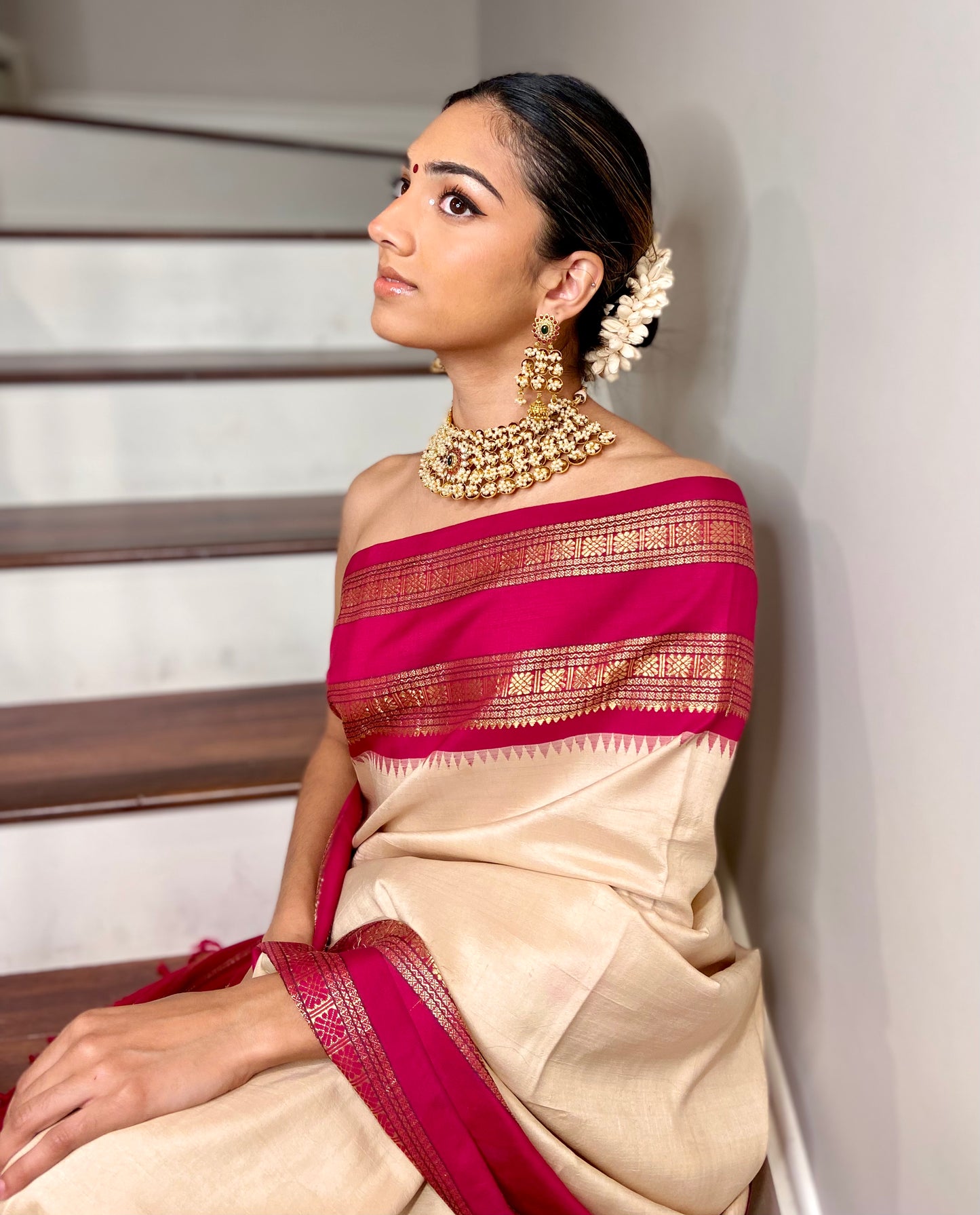 Clustered Pearls Choker Set