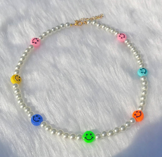 Multi-Color Smile Pearl Necklace