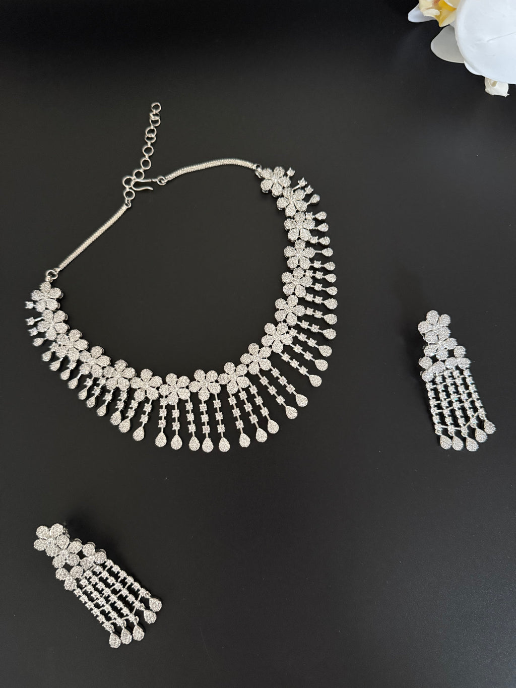 Floral Dangler Set