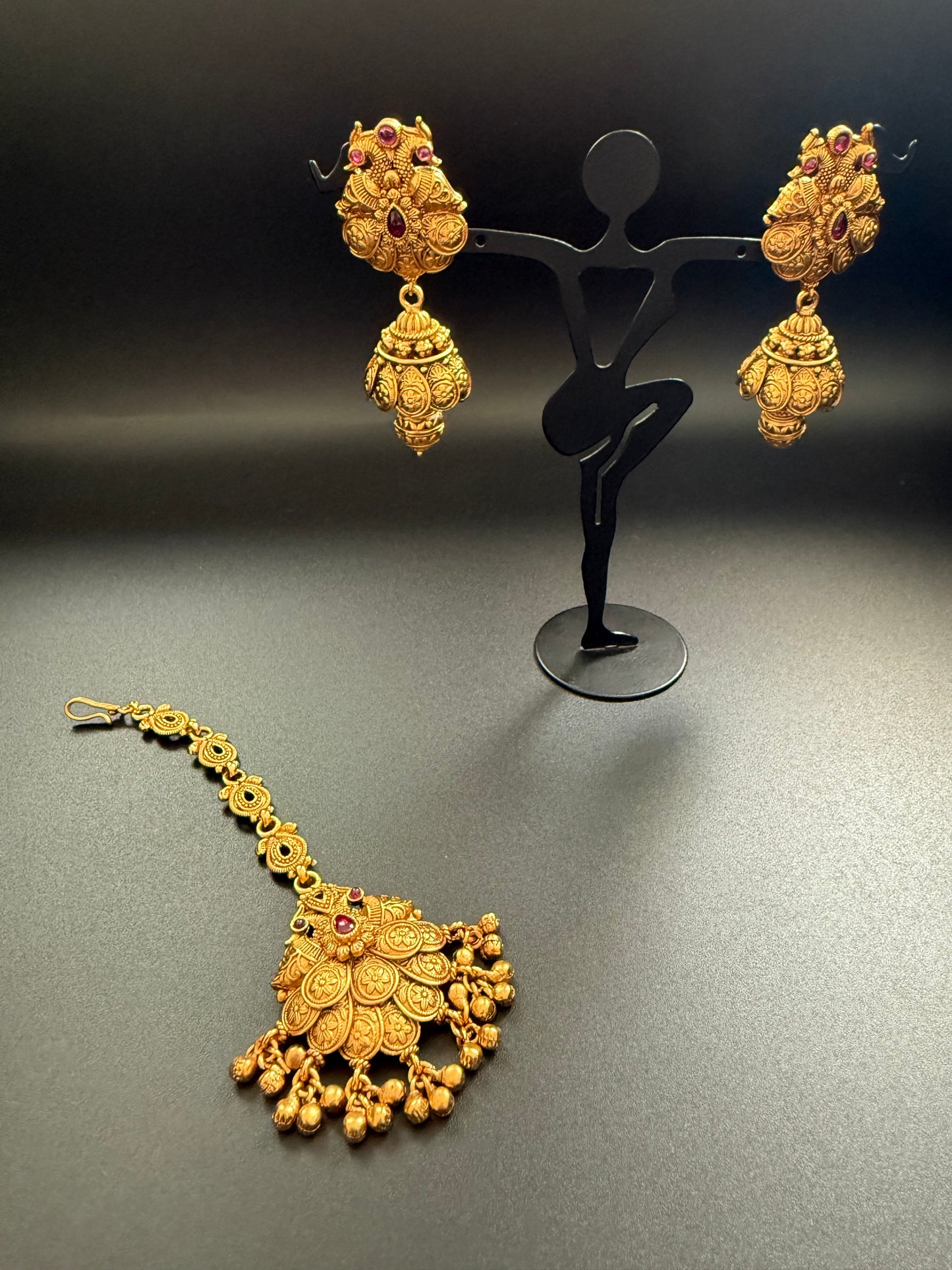 Heritage Choker Set