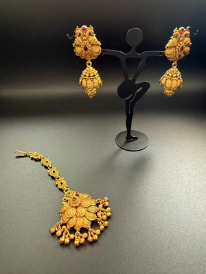 Heritage Choker Set