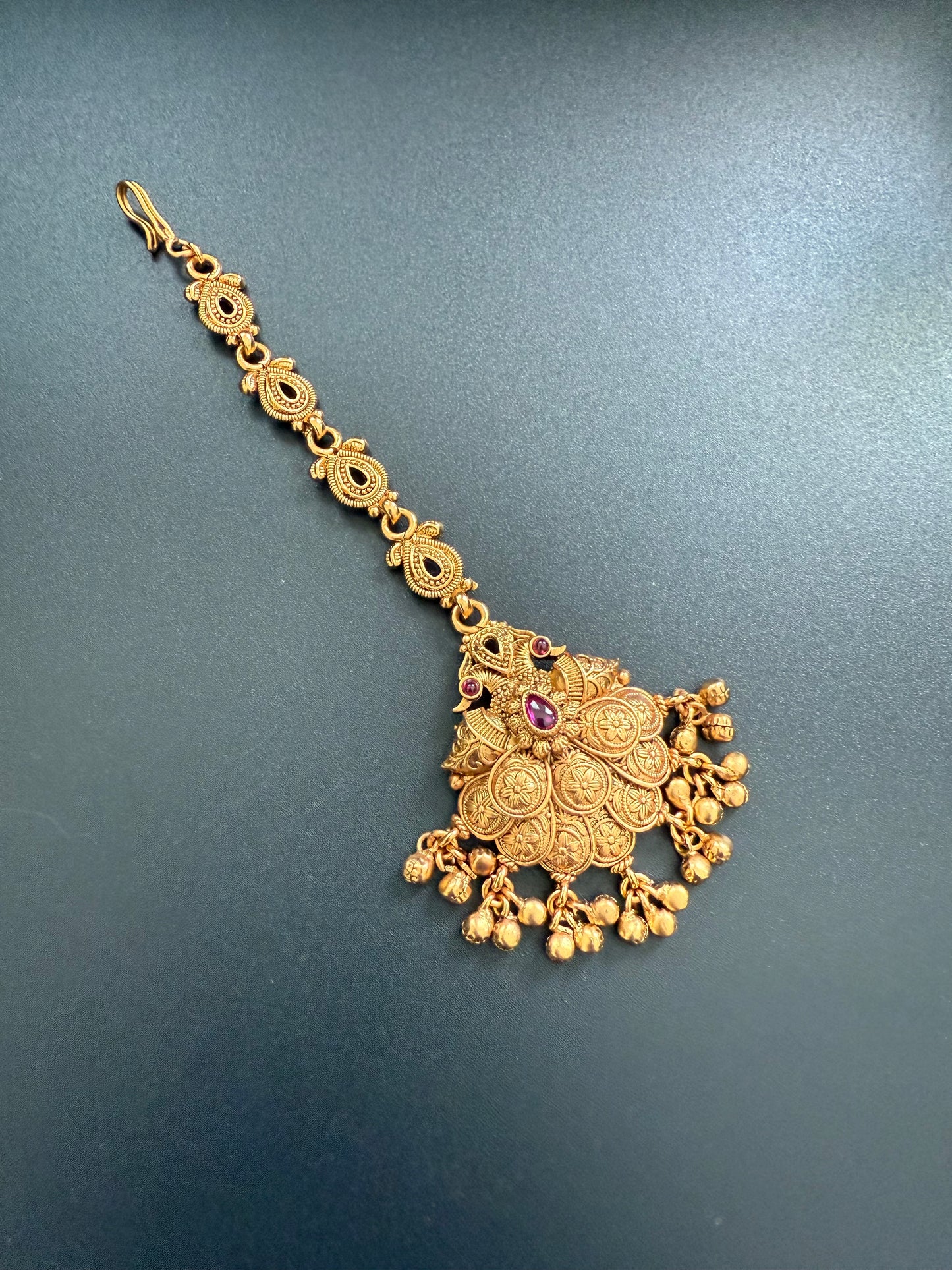 Heritage Choker Set