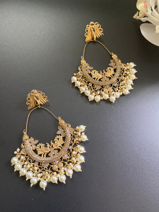 Pearl drop earrings