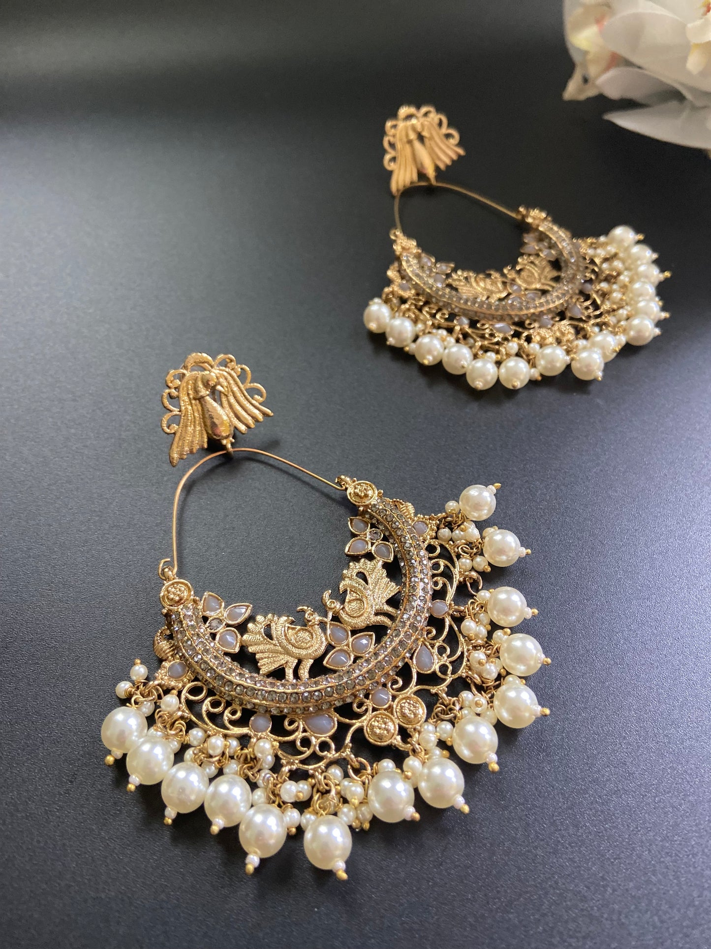 Pearl drop earrings