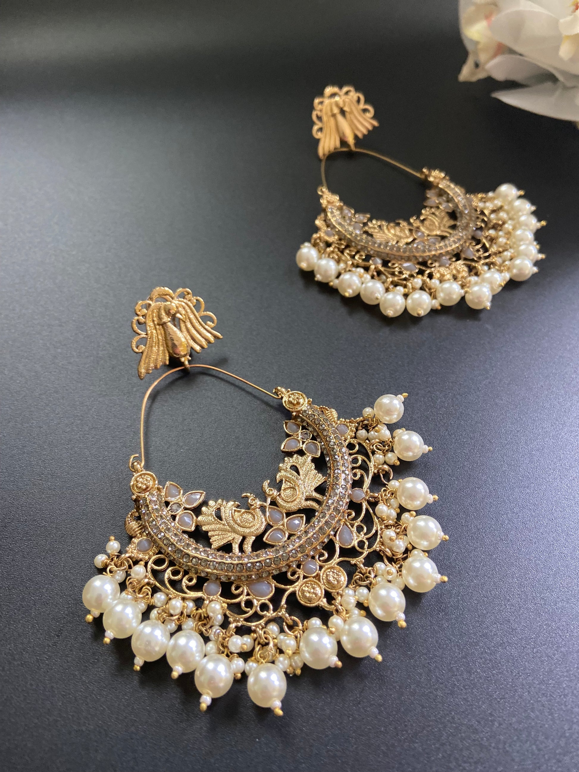 Pearl drop earrings