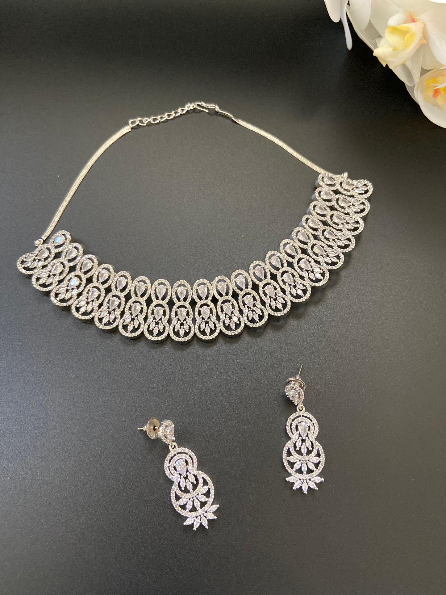 Choker Set