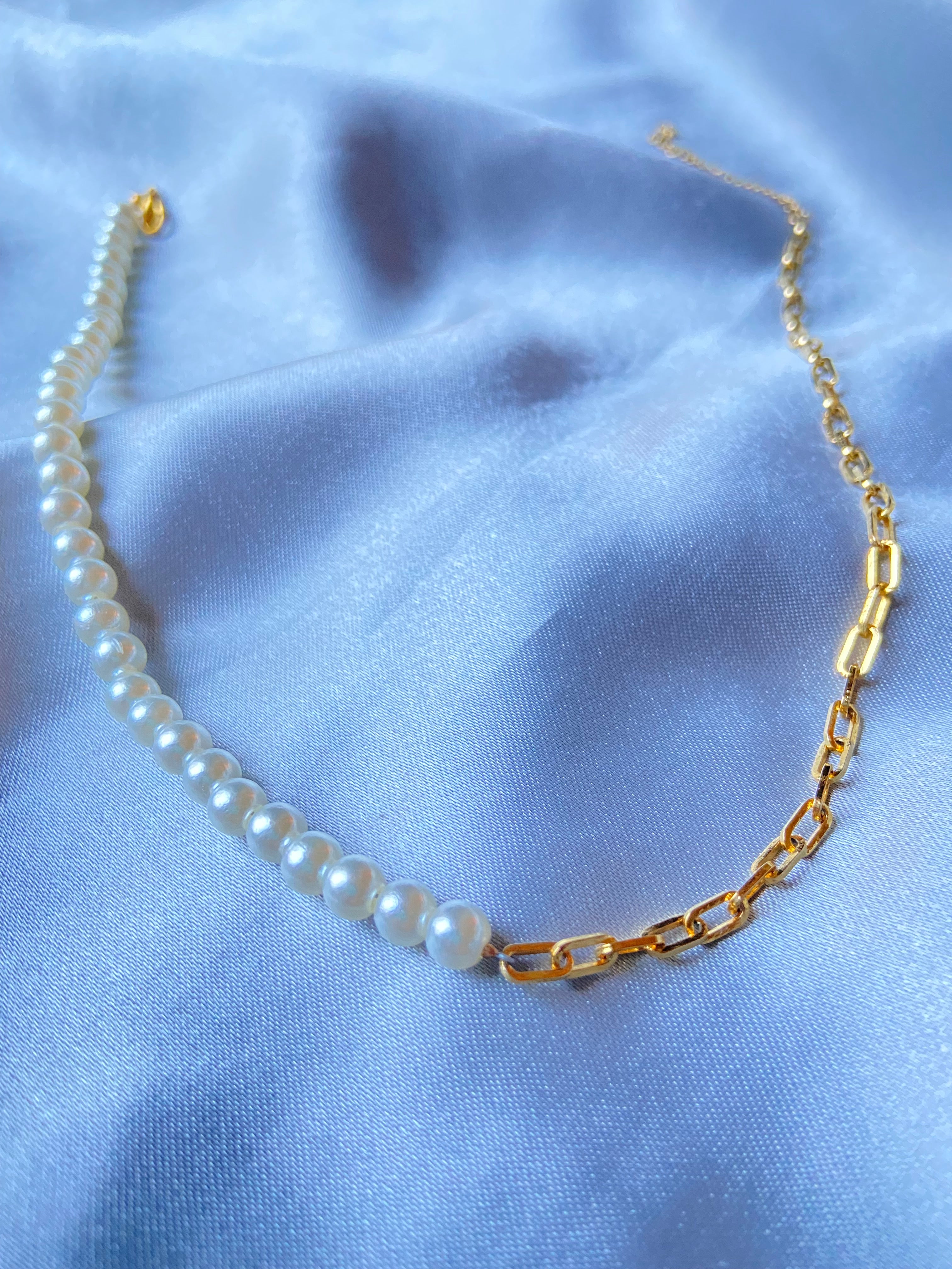 Split Pearl Chain Necklace
