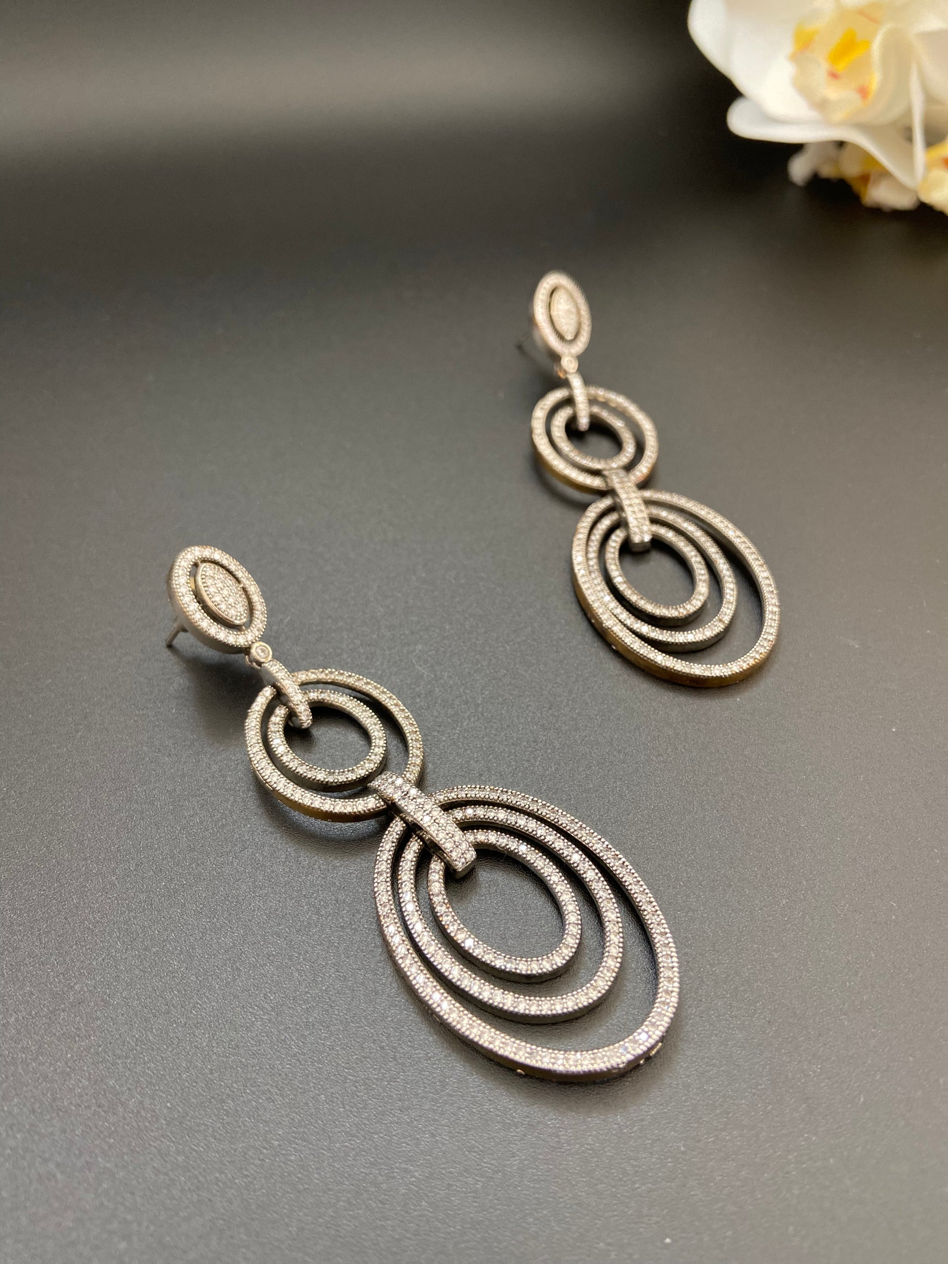 Chandelier earrings