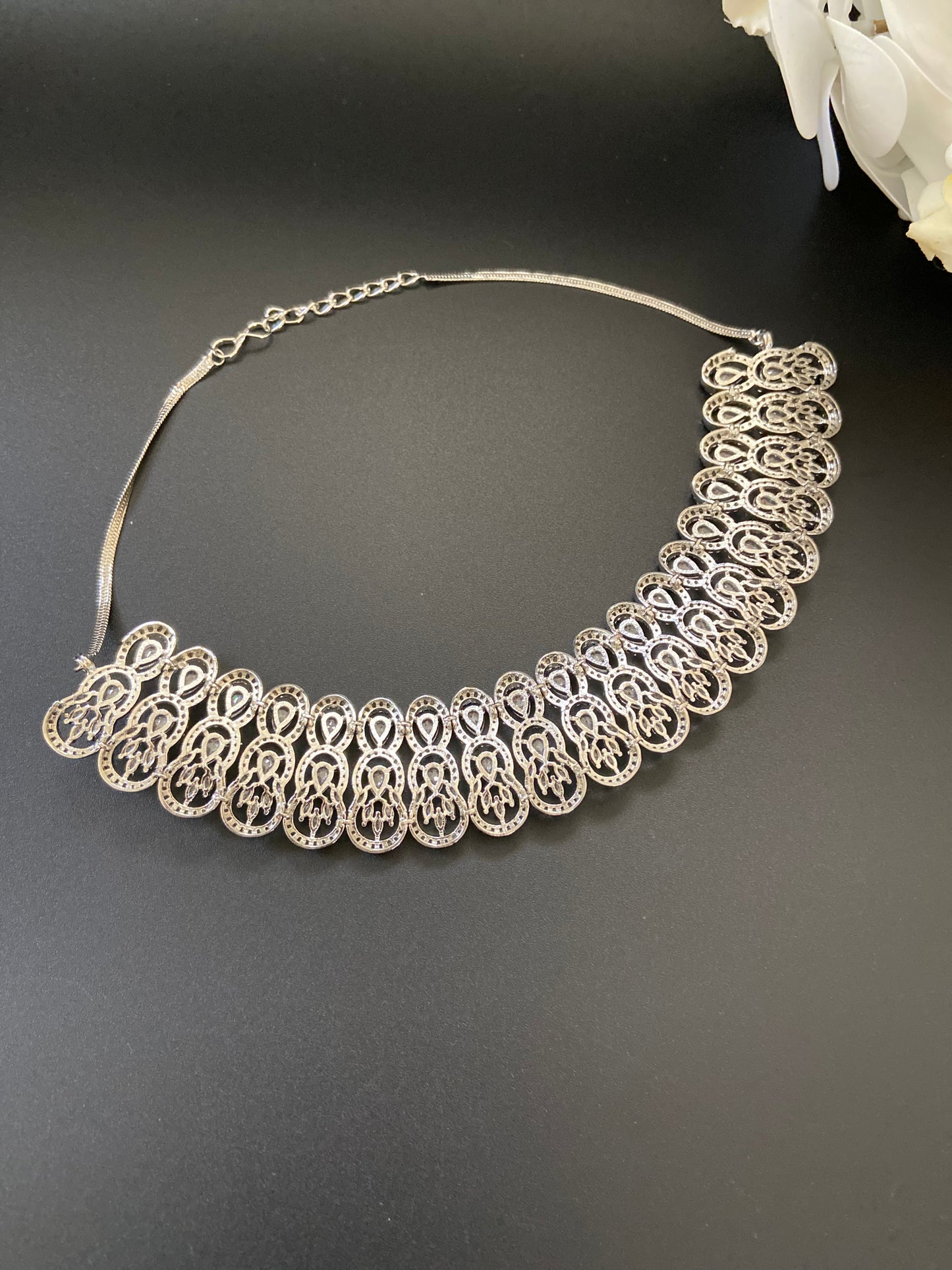 Choker Set