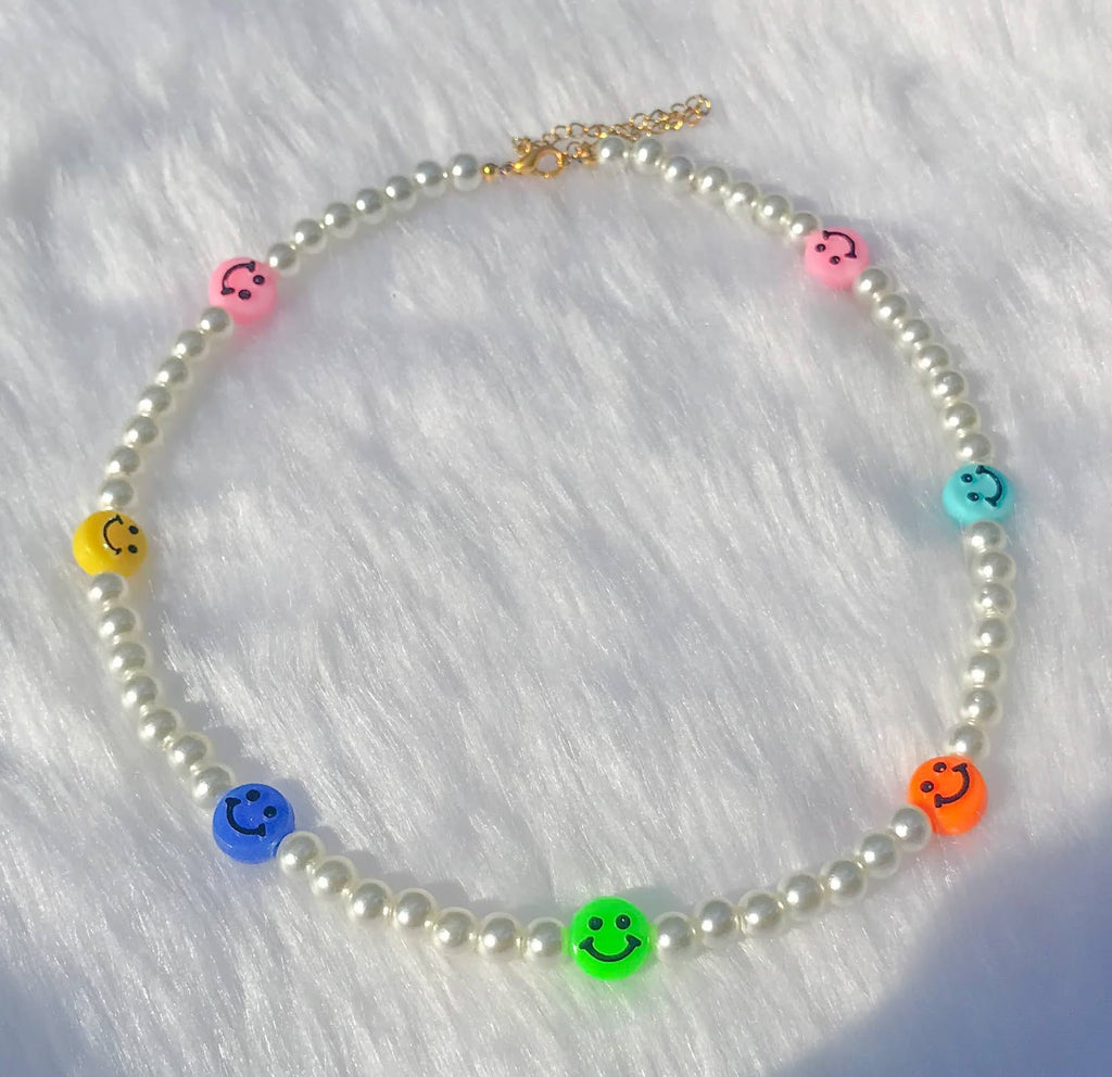 Multi-Color Smile Pearl Necklace